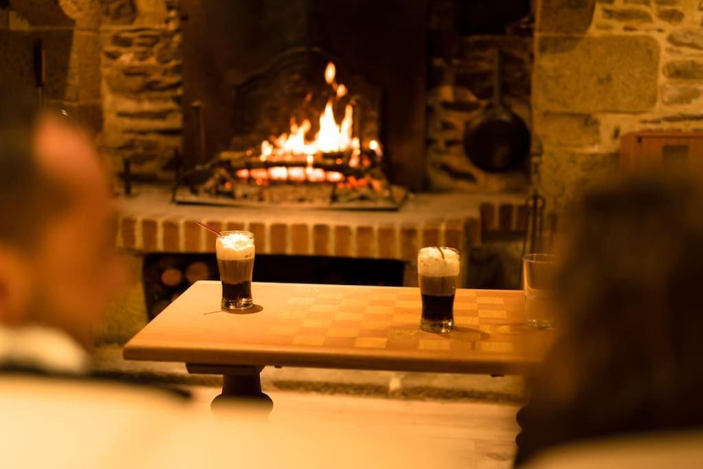 Gite De Charme Avec Spa, Baie Du Mont St Michel Sougeal Ngoại thất bức ảnh